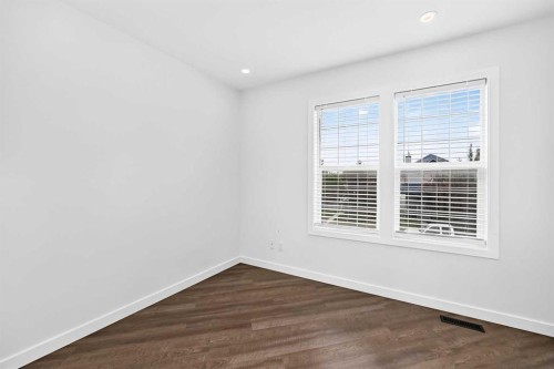 172 Cimarron Grove Crescent, Okotoks, AB - Indoor Photo Showing Other Room