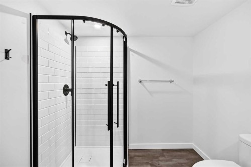 172 Cimarron Grove Crescent, Okotoks, AB - Indoor Photo Showing Bathroom