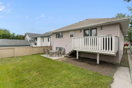 36 Jensen Heights Place Ne, Airdrie, AB - Outdoor With Deck Patio Veranda