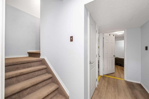 216 Taracove Road Ne, Calgary, AB 