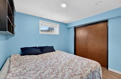 2018 Cottonwood Crescent Se, Calgary, AB - Indoor Photo Showing Bedroom