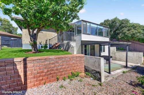 2018 Cottonwood Crescent Se, Calgary, AB - Outdoor