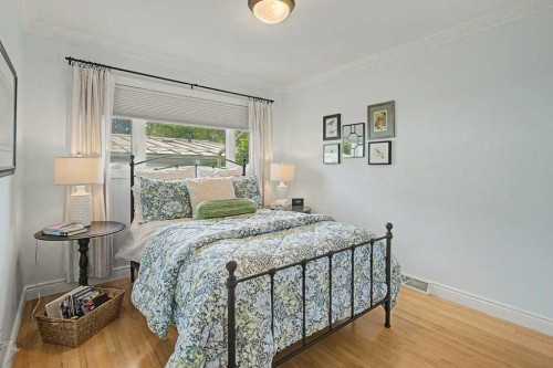 76 Chinook Drive Sw, Calgary, AB - Indoor Photo Showing Bedroom