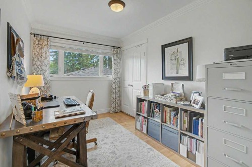 76 Chinook Drive Sw, Calgary, AB - Indoor Photo Showing Office