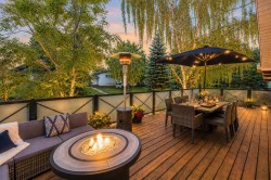76 Chinook Drive SW Calgary, AB T2V 2P9