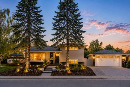 76 Chinook Drive Sw, Calgary, AB - Outdoor With Facade