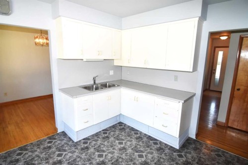36 Cheyenne Crescent Nw, Calgary, AB - Indoor