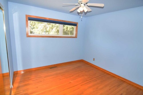 36 Cheyenne Crescent Nw, Calgary, AB - Indoor Photo Showing Other Room