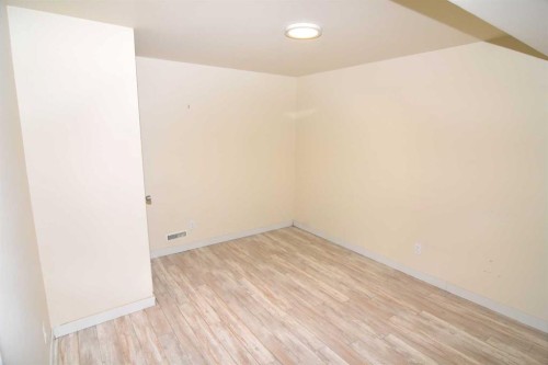 36 Cheyenne Crescent Nw, Calgary, AB - Indoor Photo Showing Other Room
