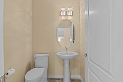 284 Nolancrest Heights Nw, Calgary, AB - Indoor Photo Showing Bathroom