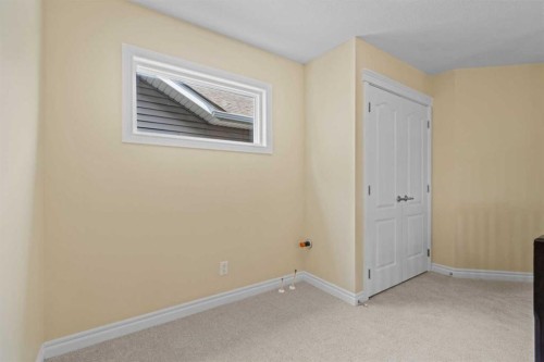 284 Nolancrest Heights Nw, Calgary, AB - Indoor Photo Showing Other Room
