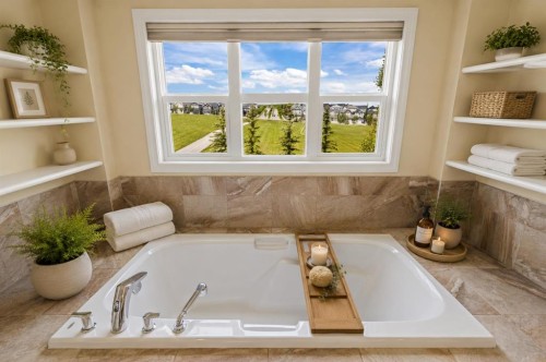 284 Nolancrest Heights Nw, Calgary, AB - Indoor Photo Showing Bathroom