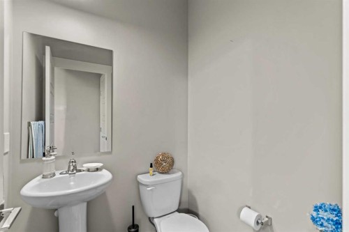 130 Skyview Circle Ne, Calgary, AB 
