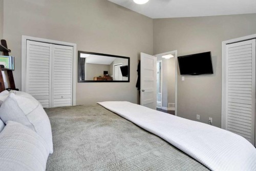 1141 Regent Crescent Ne, Calgary, AB 