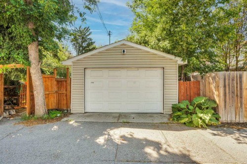 1141 Regent Crescent Ne, Calgary, AB 
