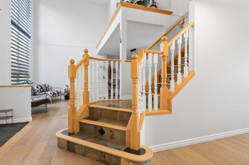 81 Royal Crest Terrace Nw, Calgary, AB - Indoor Photo Showing Other Room
