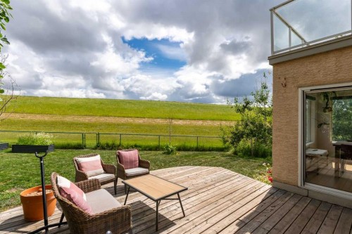 81 Royal Crest Terrace Nw, Calgary, AB - Outdoor With Deck Patio Veranda
