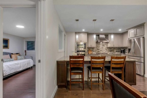 4143 Varsity Road Nw, Calgary, AB - Indoor