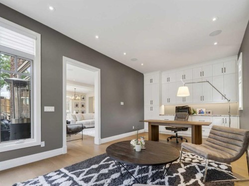 11 Elveden Place Sw, Calgary, AB - Indoor