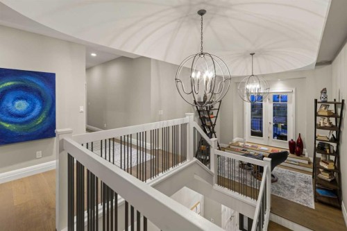 11 Elveden Place Sw, Calgary, AB - Indoor Photo Showing Other Room