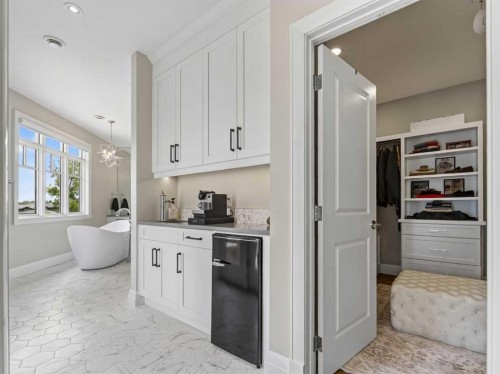 11 Elveden Place Sw, Calgary, AB - Indoor