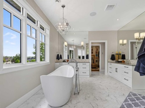 11 Elveden Place Sw, Calgary, AB - Indoor Photo Showing Bathroom