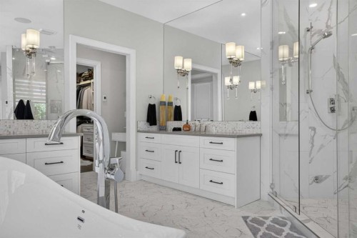 11 Elveden Place Sw, Calgary, AB - Indoor Photo Showing Bathroom