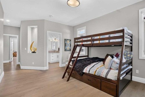 11 Elveden Place Sw, Calgary, AB - Indoor Photo Showing Bedroom