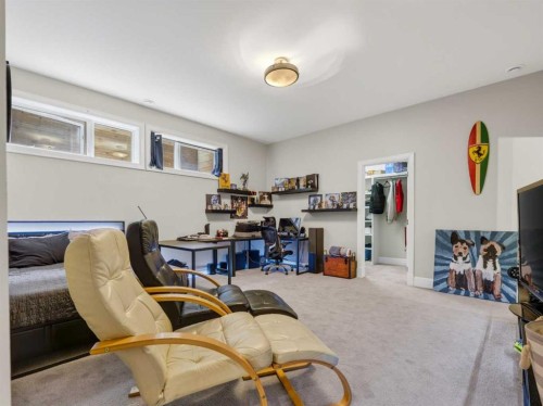 11 Elveden Place Sw, Calgary, AB - Indoor