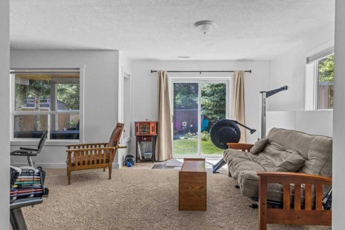 545 Grotto Road, Canmore, AB - Indoor Photo Showing Other Room