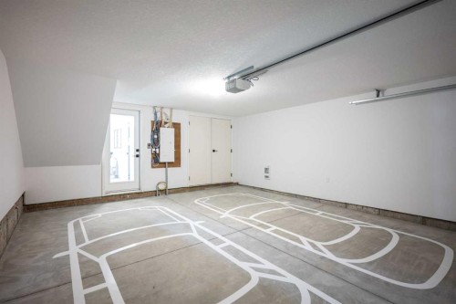 86 Heirloom Passage Se, Calgary, AB - Indoor Photo Showing Other Room