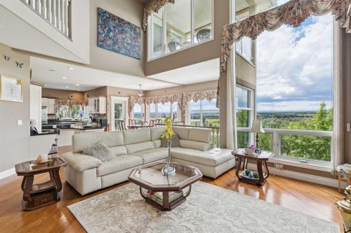85 Mt Douglas Circle Se, Calgary, AB - Indoor Photo Showing Living Room