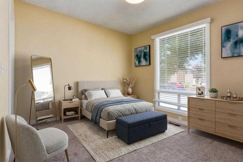 32 Berkley Place Nw, Calgary, AB - Indoor Photo Showing Bedroom