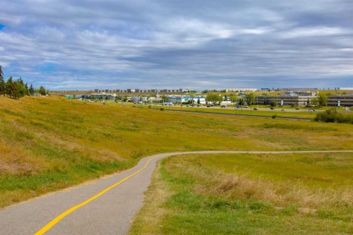 32 Berkley Place Nw, Calgary, AB - Outdoor With View