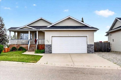 772 Carriage Lane Drive  Carstairs, AB T0M 0N0