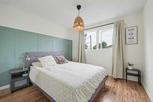 20A Beaver Dam Place Ne, Calgary, AB - Indoor Photo Showing Bedroom