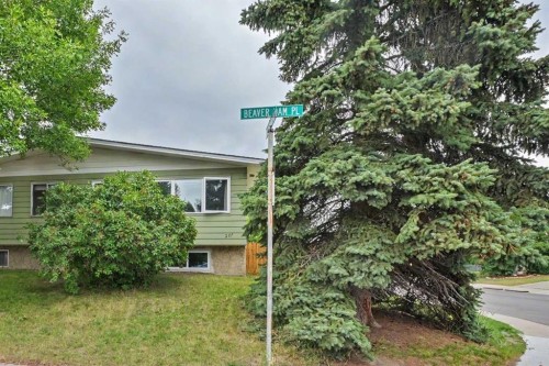 20A Beaver Dam Place Ne, Calgary, AB - Outdoor