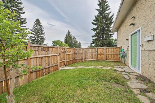 20A Beaver Dam Place Ne, Calgary, AB - Outdoor