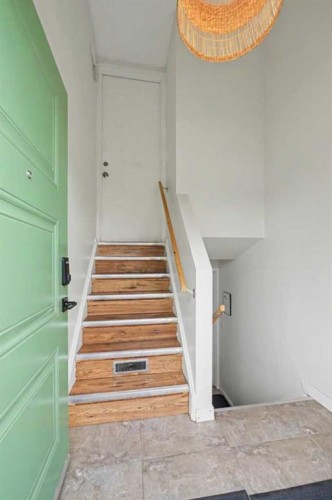 20A Beaver Dam Place Ne, Calgary, AB - Indoor Photo Showing Other Room
