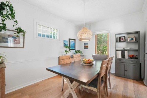1422 2 Street Nw, Calgary, AB - Indoor Photo Showing Dining Room