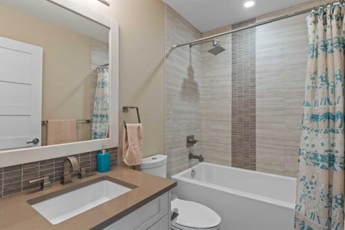 407 Riva Place, Canmore, AB - Indoor Photo Showing Bathroom