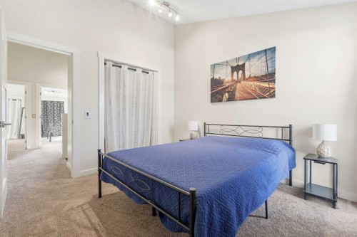 443 Brae Glen Crescent Sw, Calgary, AB - Indoor Photo Showing Bedroom