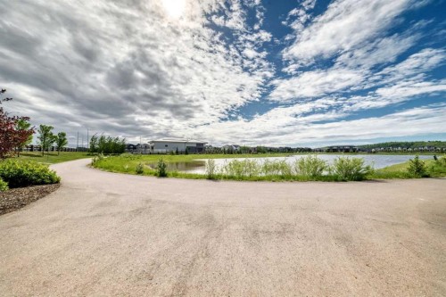 137 Creekside Way Sw, Calgary, AB 
