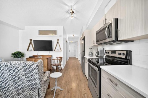 4207-215 Legacy Boulevard Se, Calgary, AB - Indoor Photo Showing Kitchen