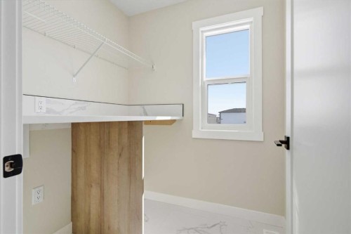 358 Kinniburgh Loop, Chestermere, AB - Indoor