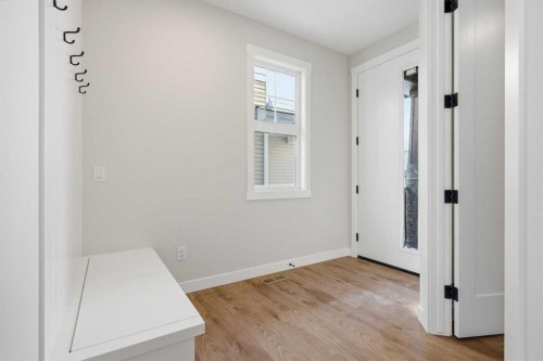 358 Kinniburgh Loop, Chestermere, AB - Indoor Photo Showing Other Room