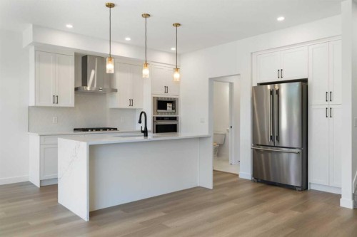 118-2230 81St Street Sw, Calgary, AB - Indoor Photo Showing Kitchen With Upgraded Kitchen