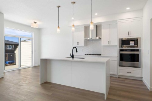 118-2230 81St Street Sw, Calgary, AB - Indoor Photo Showing Kitchen With Upgraded Kitchen