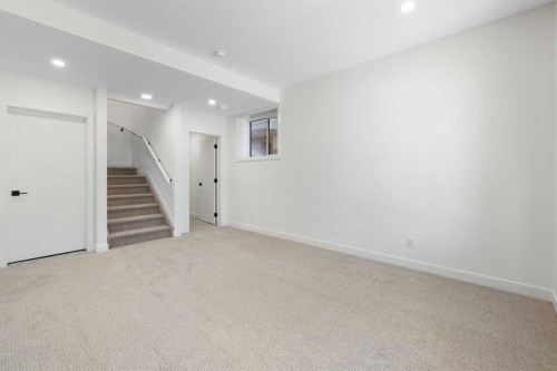118-2230 81St Street Sw, Calgary, AB - Indoor Photo Showing Other Room