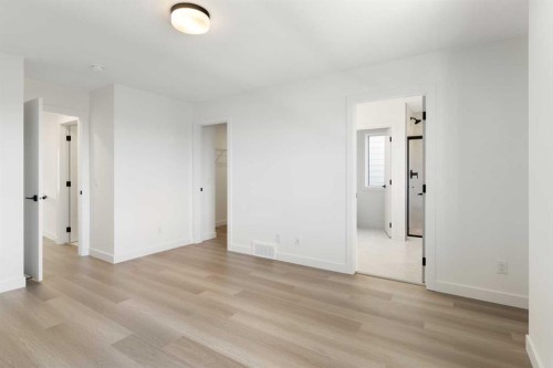 118-2230 81St Street Sw, Calgary, AB - Indoor Photo Showing Other Room